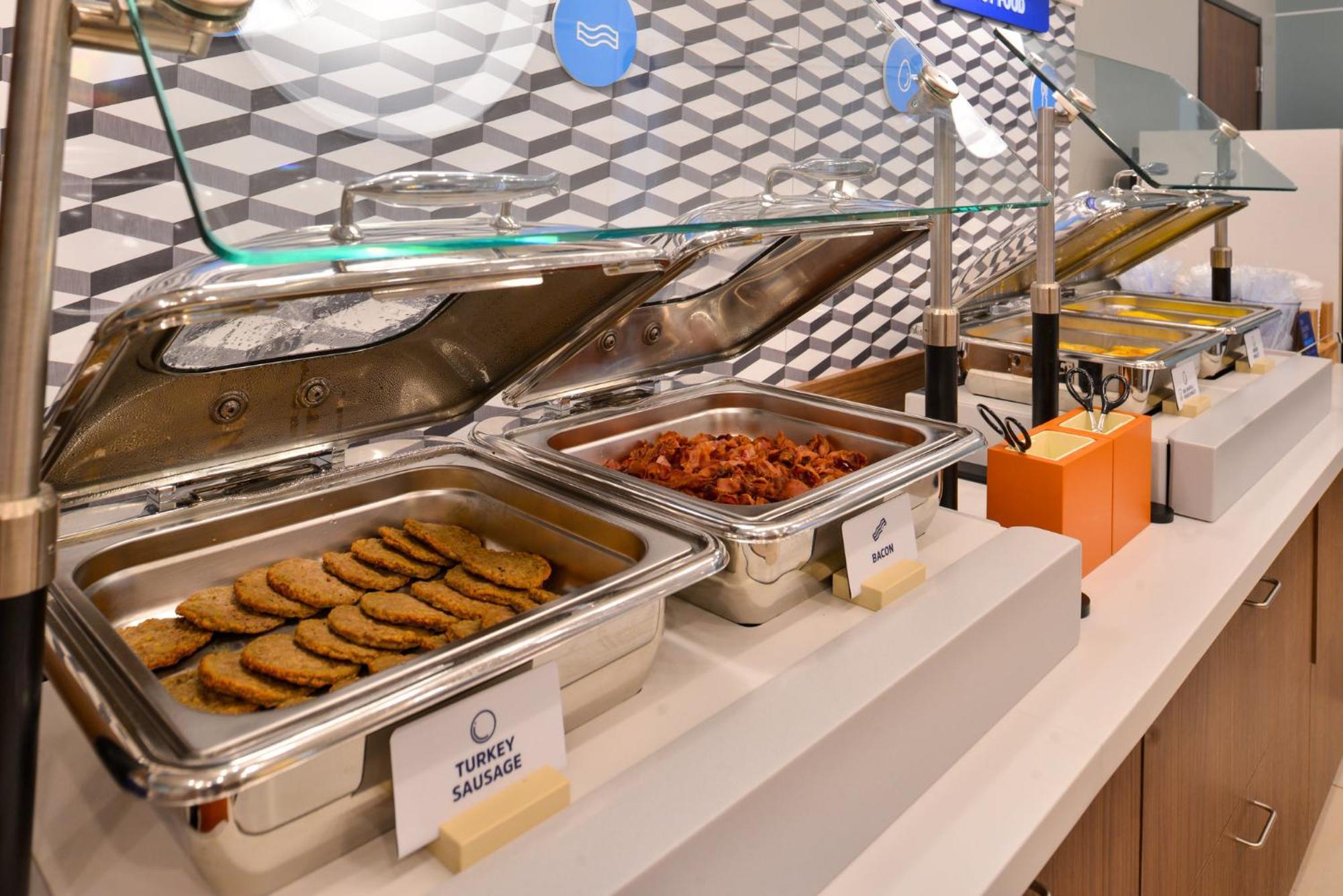 Holiday Inn Express Holly Springs - Raleigh Area By Ihg Extérieur photo